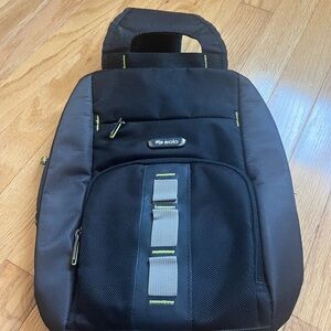 Solo Black and Gray Men's Crossbody